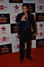 Salman Khan at Big Star Entertainment Awards Red Carpet in Mumbai on 18th Dec 2014